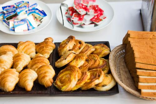 Jídlo v hotelu nebo okolí