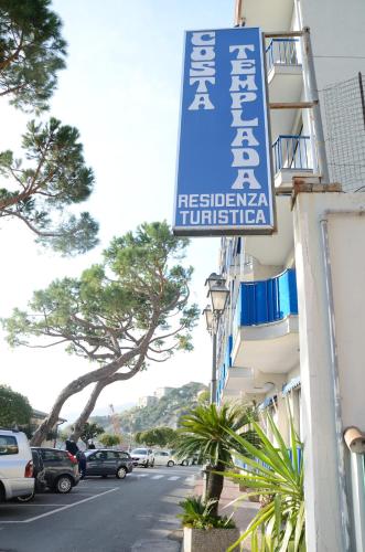 Bangunan di mana terletaknya aparthotel ini