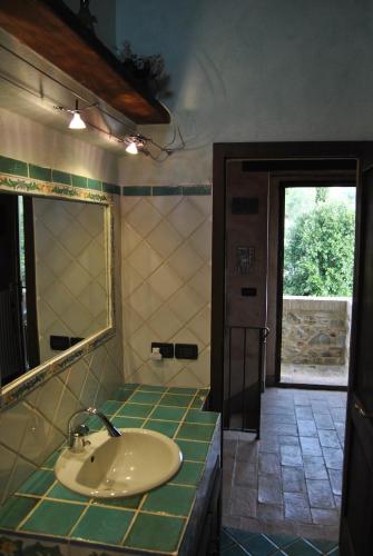 Ein Badezimmer in der Unterkunft Casa Fioranna