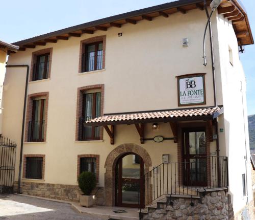 Το κτήριο όπου στεγάζεται  το bed & breakfast
