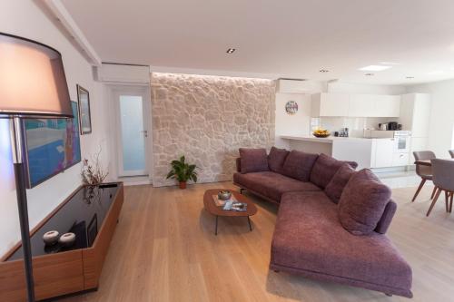 The Square Makarska, LUX app in the heart of the city