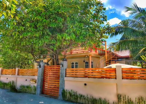 Fotografie z fotogalerie ubytování Village Life Maldives v destinaci Gaafu Alifu Atoll