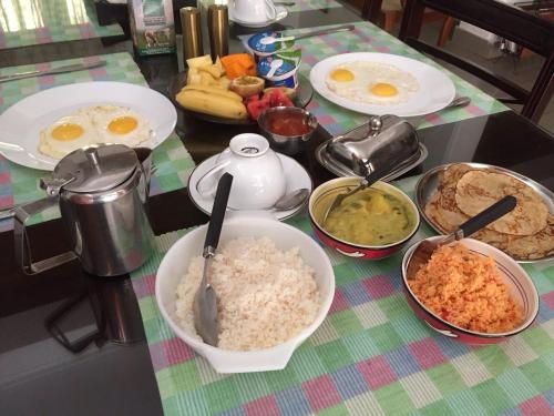 Φαγητό σε αυτός ο ξενώνας ή κάπου εκεί κοντά