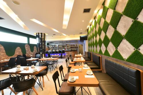 Гостиная зона в Midtown Xpress Balikpapan