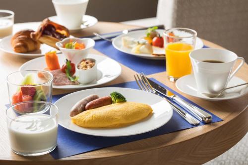Options de petit-déjeuner proposées aux clients de l'établissement Cerulean Tower Tokyu Hotel, A Pan Pacific Partner Hotel
