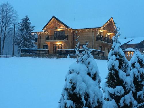 Fotografie z fotogalerie ubytování Casa Pădurarului v destinaci Prisaca Dornei