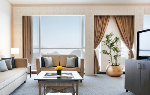 Χώρος καθιστικού στο Royal M Hotel Fujairah by Gewan