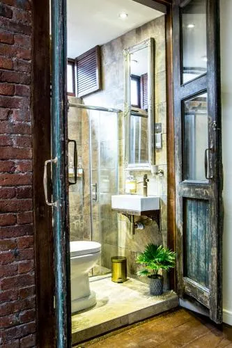 The Cow Hollow Hotel photo 12