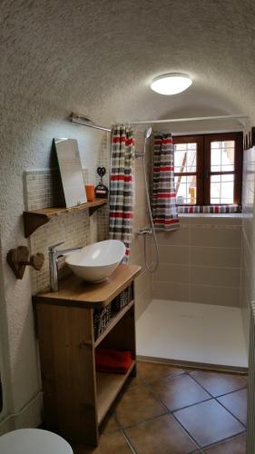 Ванна кімната в chez Annie & Marcel