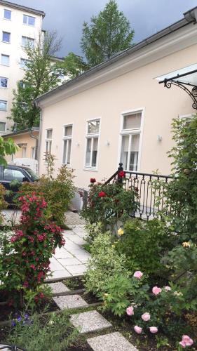 Κήπος έξω από το Terrasse Wohnungen mit parking in Zentrum