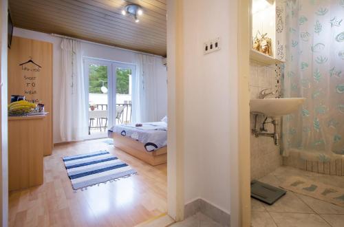 Gallery image of Apartment & Rooms Marigold in Baška Voda