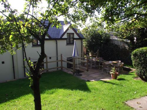 Carpenters Cottages – Photos 3