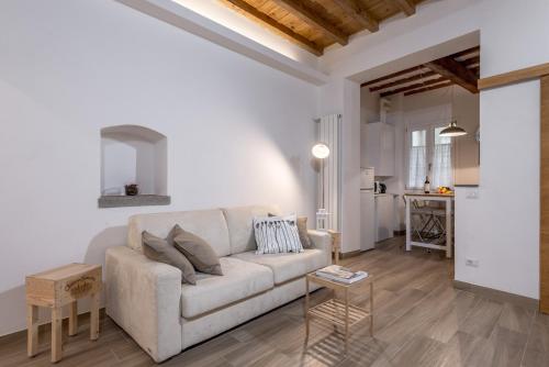Santa Croce Place by Mmega