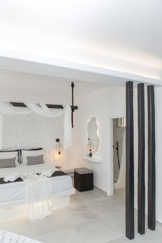 Una cama o camas en una habitación de Studios Panos