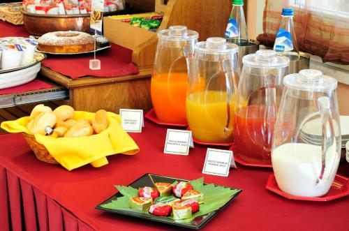 Makanan di atau berdekatan hotel