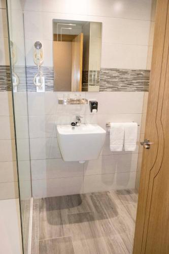 Koupelna v ubytování Hotel Simancas
