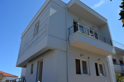 Το κτήριο όπου στεγάζεται  η βίλα