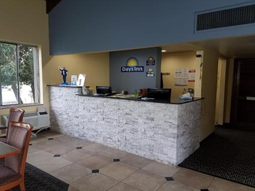 Gallery image of Days Inn by Wyndham Oak Ridge Knoxville in Oak Ridge