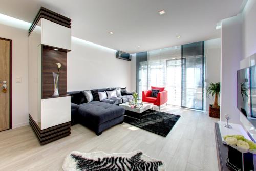 Televisyen dan/atau pusat hiburan di Luxury apartment CRYSTAL