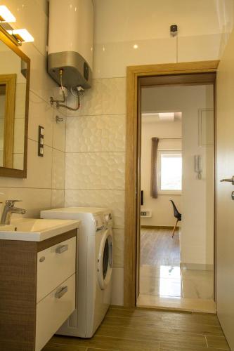 Gambar di galeri bagi Apartment Punta di Seget Vranjica