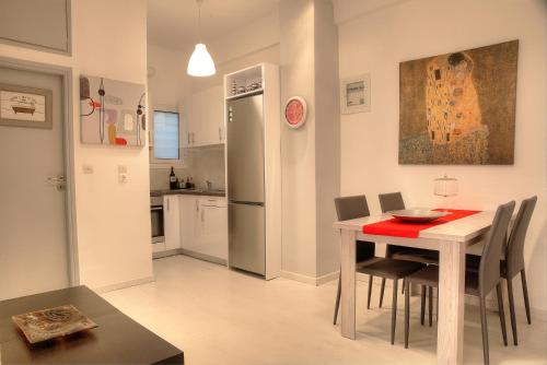 Cosy apartment in Glyfada center