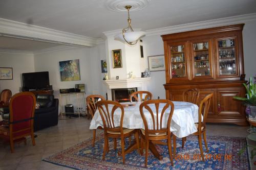 Dining area sa homestay