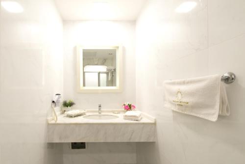 Imagen de la galería de Alacati Kostem Hotel - Special Category, en Alacati