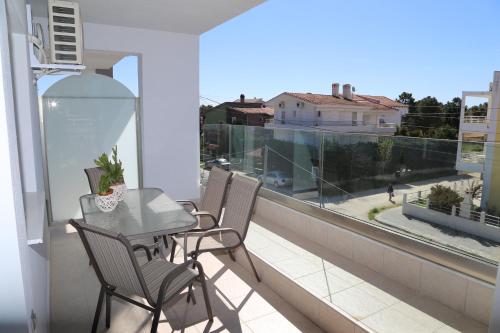 Gallery image of R&K Suites in Keramotí