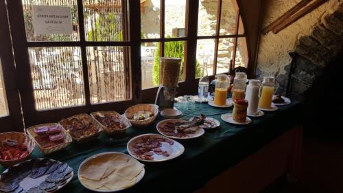 Hostal Els Roures – Photos 2