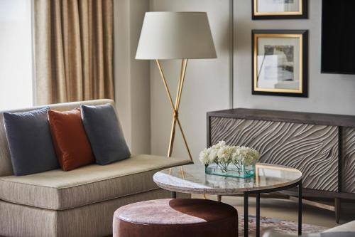 Four Seasons Hotel Austin Image