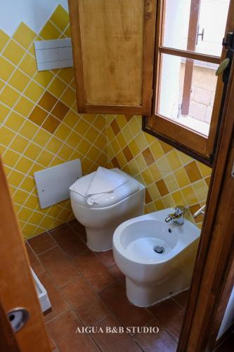 Ein Badezimmer in der Unterkunft Aigua