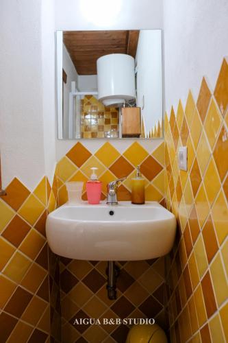 Ein Badezimmer in der Unterkunft Aigua