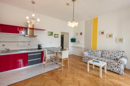 Kuchyňa alebo kuchynka v ubytovaní Kredo B&B