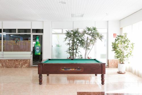 408 Enchanting El Dorado Accommodation, Sea View!