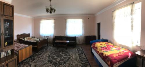 Gallery image of Ashot & Gohar B&B in Chʼiva