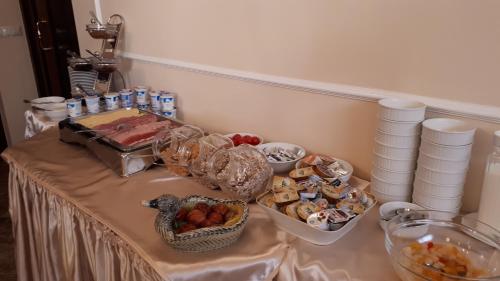 Jídlo v hotelu nebo okolí