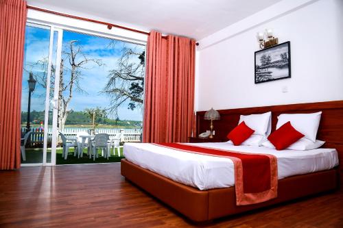 Gallery image of Royal Lake Hotel in Nuwara Eliya