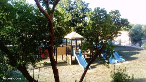Taman di luar Résidence Sognu Di Mare - Plage