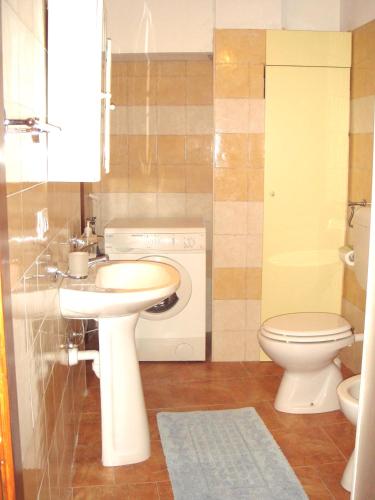 Bilik mandi di Apartment Alessandra