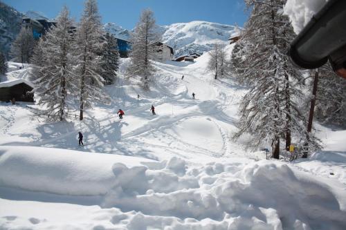 Chalet Hinter Dem Rot Stei a l'hivern