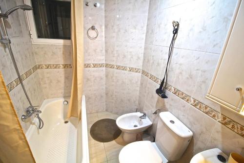 Et badeværelse på Residence Vacanza Torre Monaco