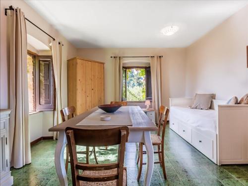 A bed or beds in a room at Santa Caterina Coastal Villa