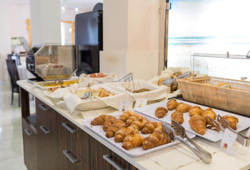 Jídlo v hotelu nebo okolí