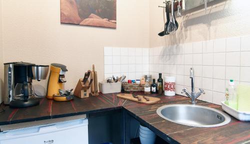 Η κουζίνα ή μικρή κουζίνα στο Übernachtenindresden