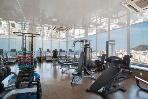 
The fitness center and/or fitness facilities at Royal Rio Palace Hotel
