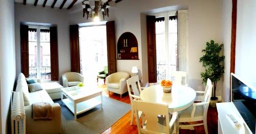 Posedenie v ubytovaní Casa Condal de Reyna