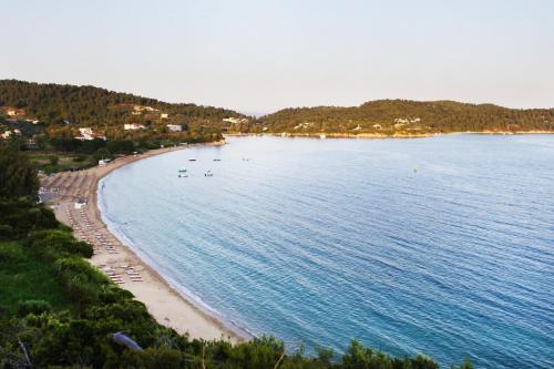 Naturlandskabet i nærheden af lejlighedshotellet