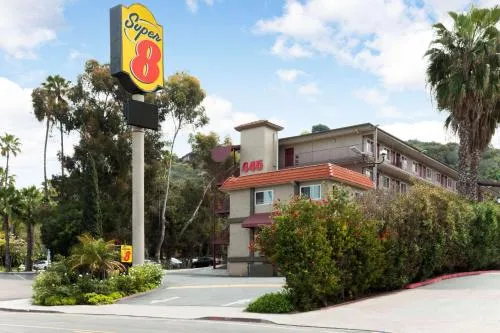 Super 8 by Wyndham San Diego Hotel Circle in El Cajon