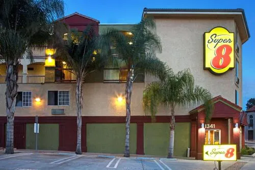 Super 8 by Wyndham Los Angeles Downtown in Downey