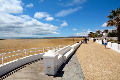 Jarenal Close to the Beach Guacimeta By PVL